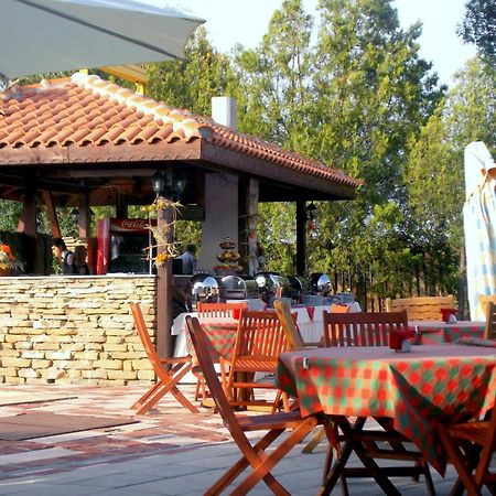Asti Arthotel Sinemoretz Buitenkant foto