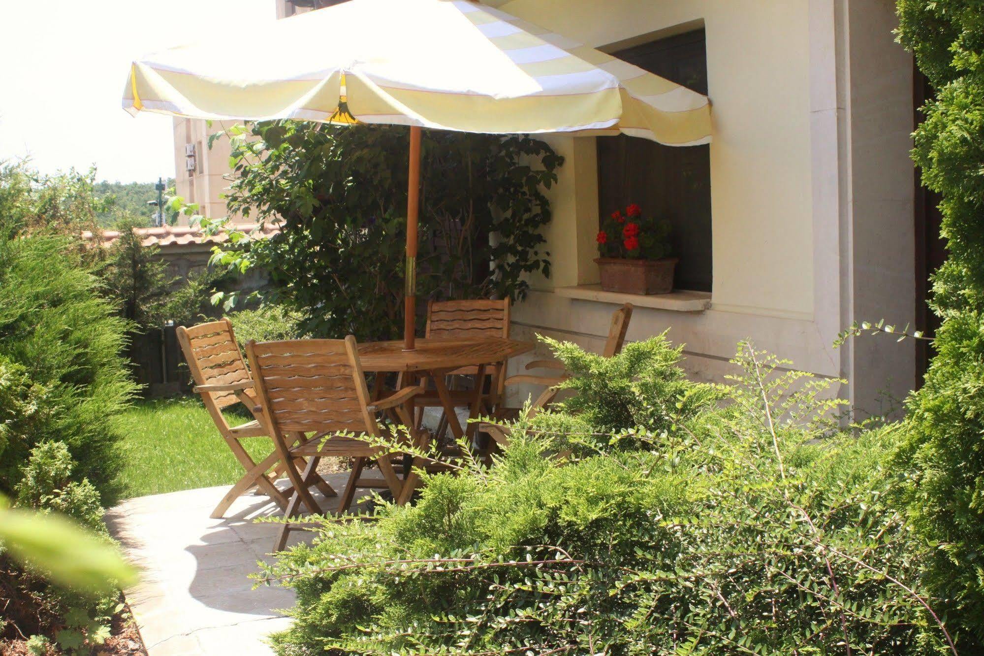 Asti Arthotel Sinemoretz Buitenkant foto